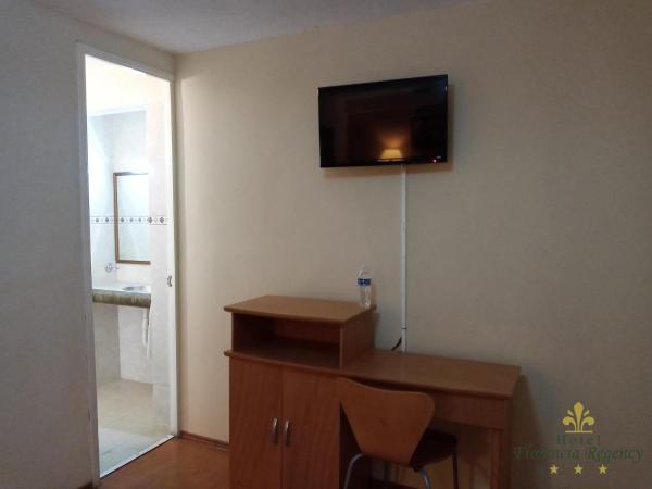 Hotel Florencia Regency : photo 3 de la chambre chambre supérieure