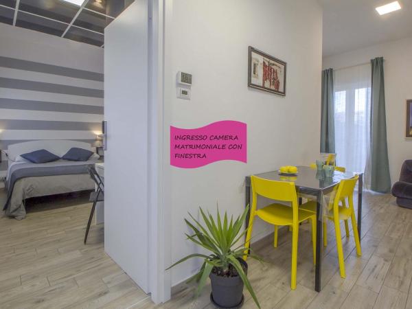 Le Dimore in Centro con Parcheggio e Self check-in : photo 3 de la chambre appartement 2 chambres avec 2 salles de bains