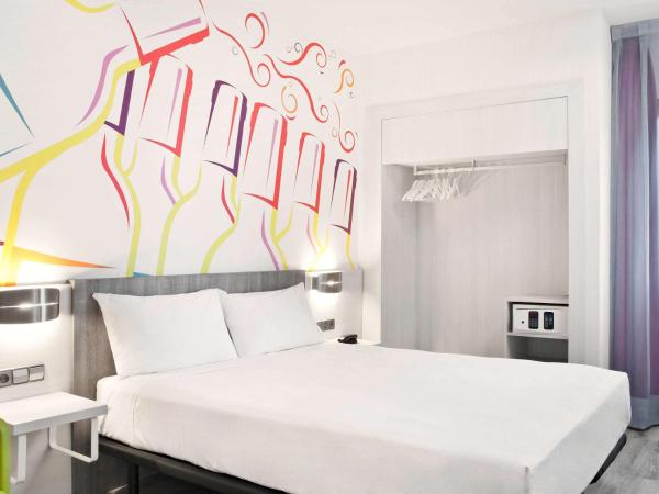 Ibis Styles Madrid Prado : photo 1 de la chambre chambre standard lit queen-size