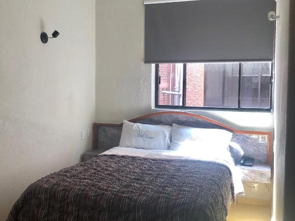 Hotel Panuco : photo 2 de la chambre chambre deluxe