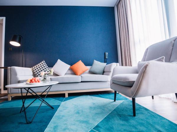 Holiday Inn Express Ningbo Fenghua, an IHG Hotel : photo 2 de la chambre suite lit king-size