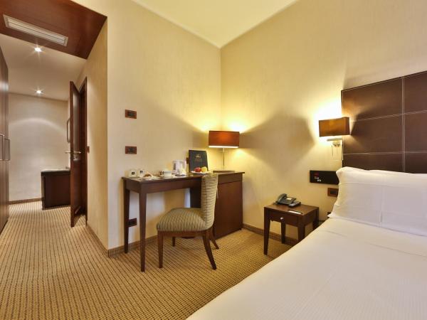 Best Western Hotel Piemontese : photo 5 de la chambre chambre lit queen-size classique