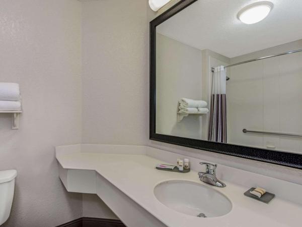 La Quinta by Wyndham Orlando Airport North : photo 8 de la chambre chambre standard avec 2 lits doubles