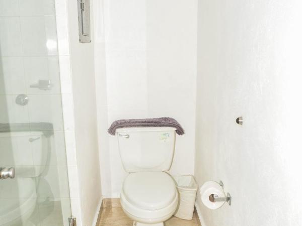 ENNA INN IXTAPA DEPARTAMENTOS ViSTA AL MAR : photo 2 de la chambre appartement supérieur