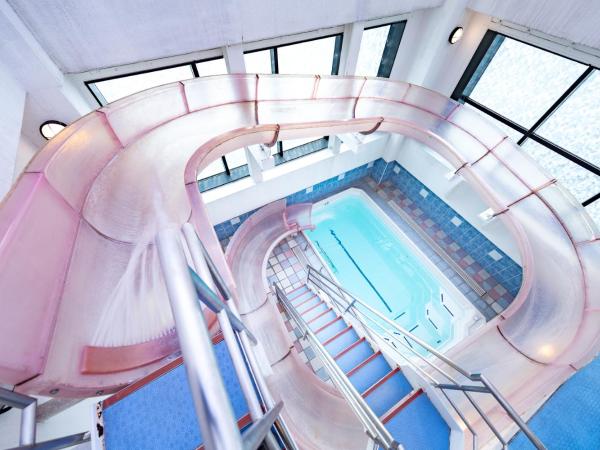 Hotel Regent (Adult Only) : photo 4 de la chambre suite lit queen-size avec baignoire spa