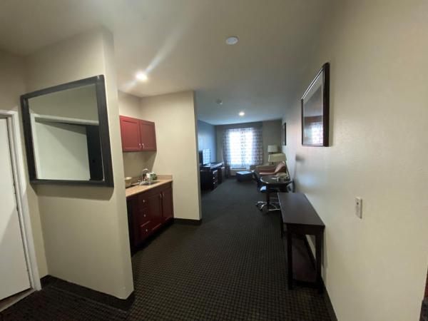 Baymont by Wyndham Colorado Springs : photo 2 de la chambre suite 1 chambre deluxe avec 2 lits queen-size - non-fumeurs