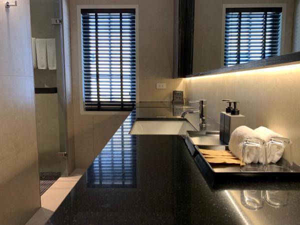 Theatre Residence : photo 6 de la chambre lilit grand suite