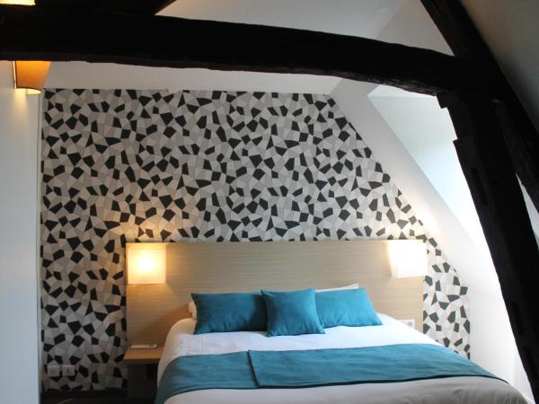 Htel Le Blason : photo 6 de la chambre chambre triple