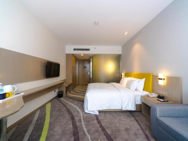 Holiday Inn Express Chengdu Jinniu, an IHG Hotel : photo 1 de la chambre chambre lit king-size supérieure