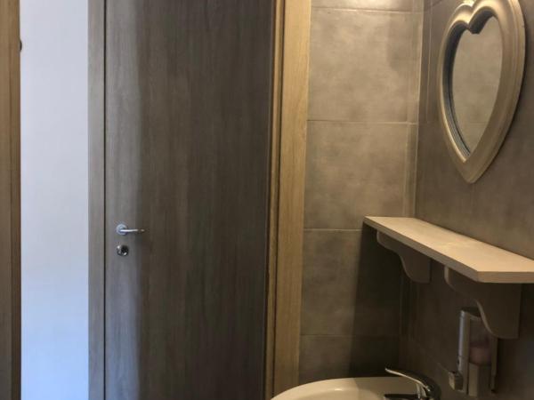 Ai Leoni : photo 2 de la chambre chambre simple avec salle de bains privative