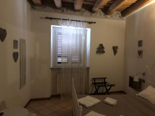 Ai Leoni : photo 7 de la chambre chambre double avec salle de bains commune