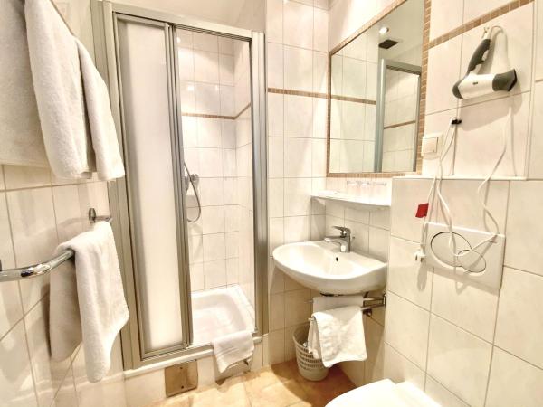 Hotel Turnerwirt : photo 1 de la chambre chambre quadruple