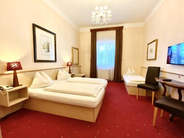 Hotel Turnerwirt : photo 1 de la chambre chambre triple