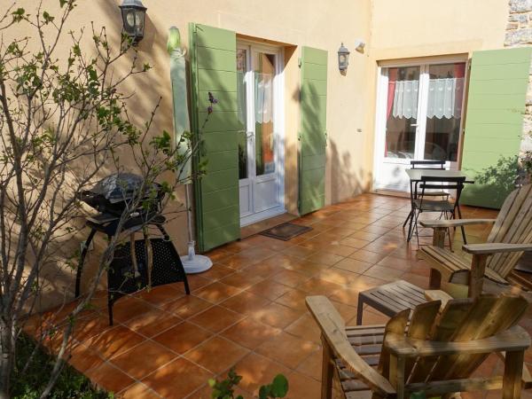 Gîte du Pagoulin - Chambres d'hôtes : photo 2 de la chambre chambre double avec terrasse