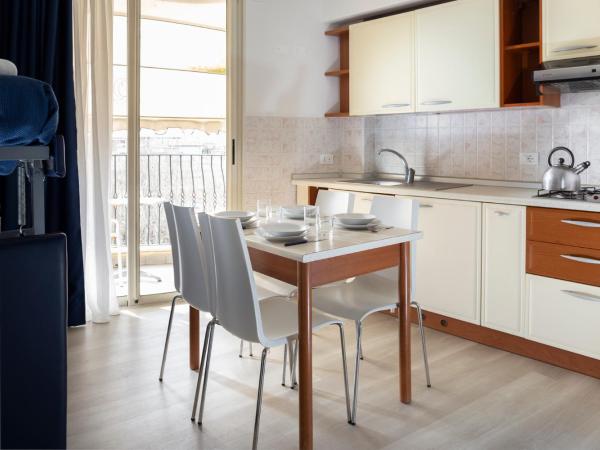 Residence Queen : photo 5 de la chambre appartement avec balcon