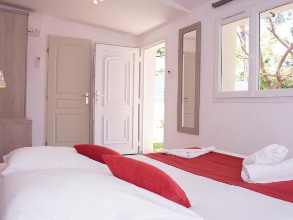 Hôtel & Spa La Villa : photo 1 de la chambre chambre double supérieure avec climatisation – vue sur jardin