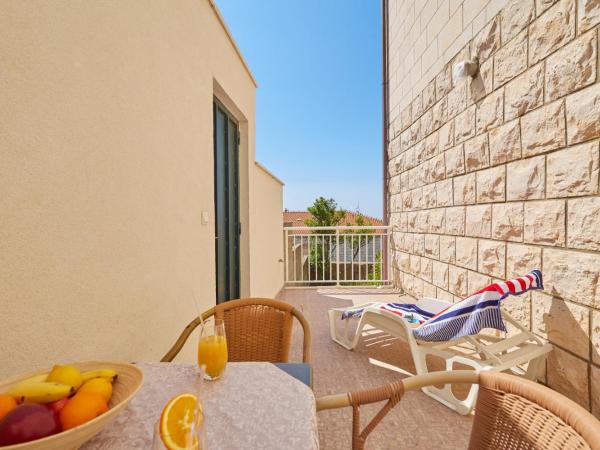 Villa Kate Dadić : photo 2 de la chambre chambre triple