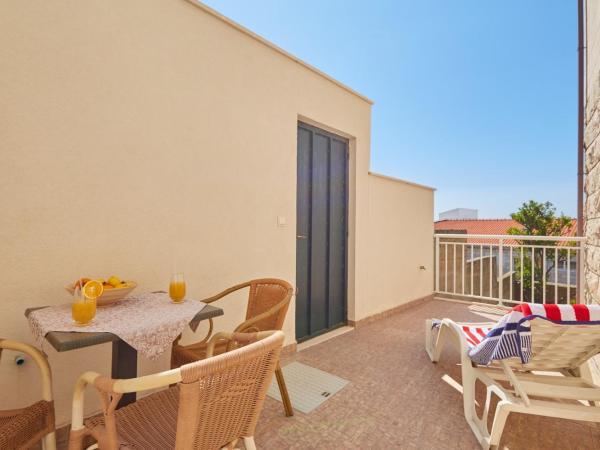 Villa Kate Dadić : photo 4 de la chambre chambre triple