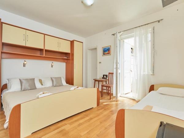 Villa Kate Dadić : photo 1 de la chambre chambre triple