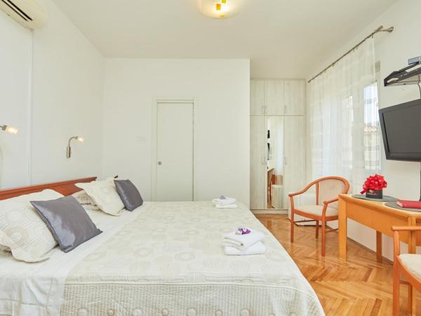 Villa Kate Dadić : photo 7 de la chambre chambre triple