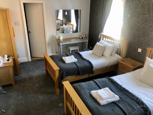 The Fossil Tree Hotel : photo 3 de la chambre superior twin or king with side sea view