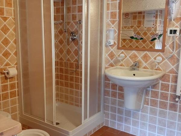 Agriturismo La Perlara - Adults Only : photo 4 de la chambre chambre double standard