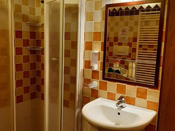 Agriturismo La Perlara - Adults Only : photo 9 de la chambre chambre double standard