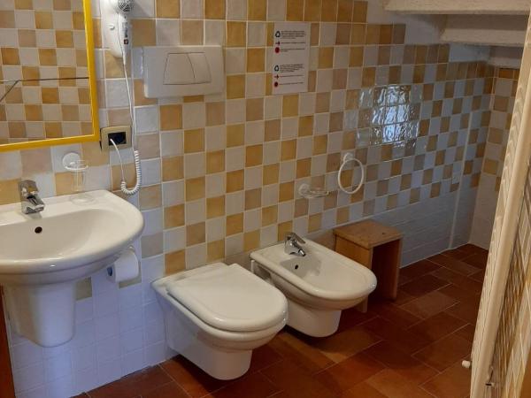 Agriturismo La Perlara - Adults Only : photo 8 de la chambre chambre double - vue sur vallée