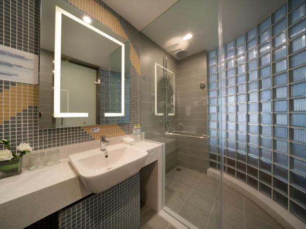 Holiday Inn Express Qingdao Innovation Park, an IHG Hotel : photo 3 de la chambre chambre lit king-size standard