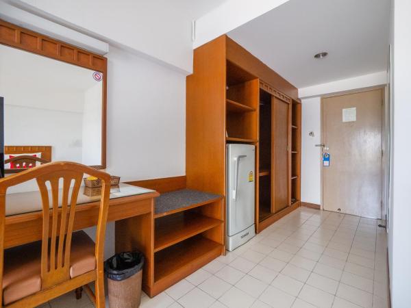 L.A. Tower Hotel : photo 6 de la chambre chambre double deluxe