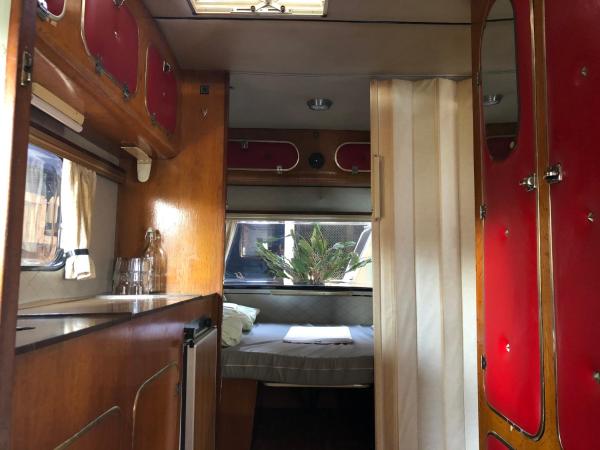 Treck Hostel : photo 4 de la chambre caravane betty