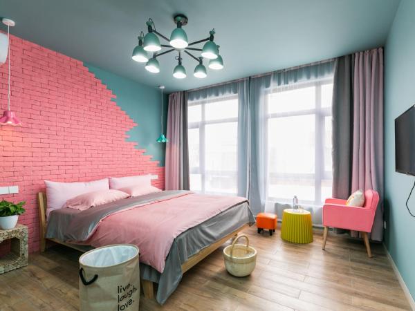 Shanghai 80s Waiting Hostel : photo 3 de la chambre chambre double avec salle de bains privative