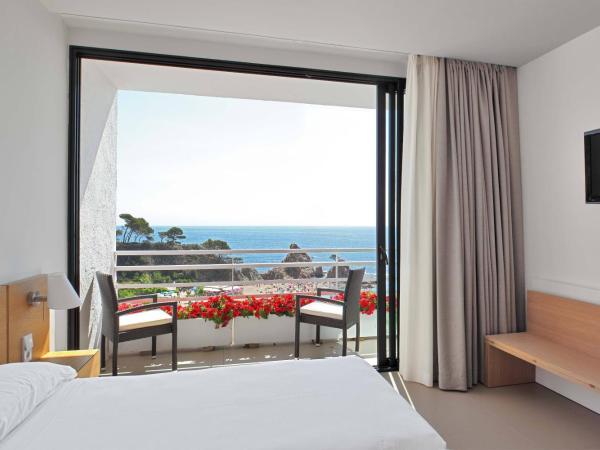 Gran Hotel Reymar 4 Sup : photo 6 de la chambre chambre double ou lits jumeaux - vue sur mer