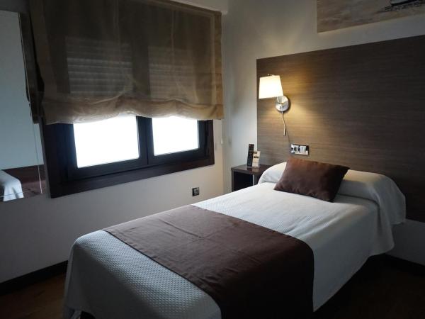 Suites Coruña : photo 1 de la chambre chambre simple