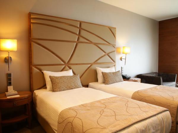 Cevahir Hotel Istanbul Asia : photo 3 de la chambre chambre lits jumeaux supérieure - vue sur mer