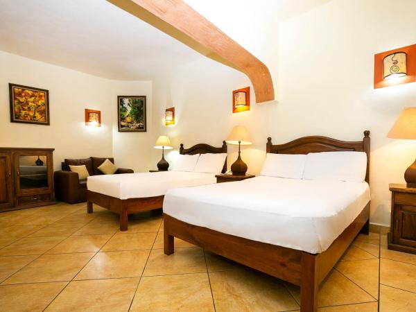 Hotel Casa del Virrey & Suites : photo 4 de la chambre chambre double avec 2 lits doubles