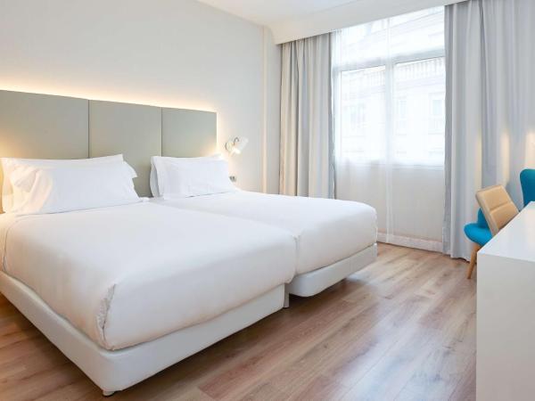 NH Bilbao Deusto : photo 3 de la chambre chambre double ou lits jumeaux standard