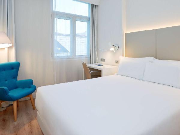 NH Bilbao Deusto : photo 9 de la chambre chambre double ou lits jumeaux standard