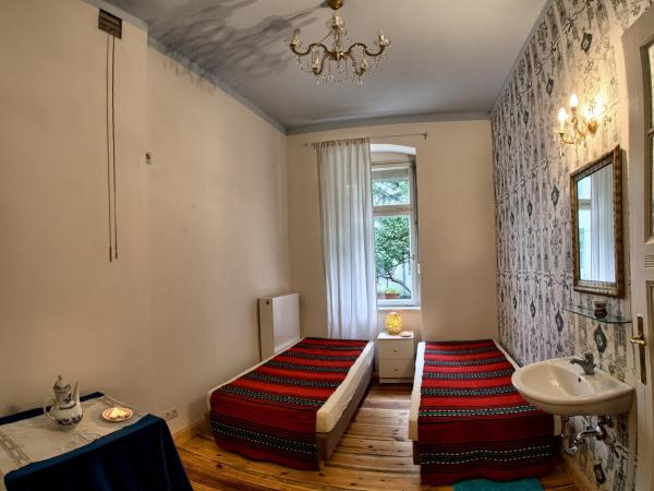 Pension Friedrich-Wilhelm : photo 1 de la chambre chambre simple avec toilettes et douche communes