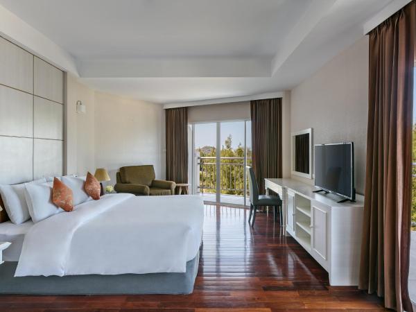 Seapine Beach Golf and Resort Hua Hin : photo 2 de la chambre suite - vue sur jardin