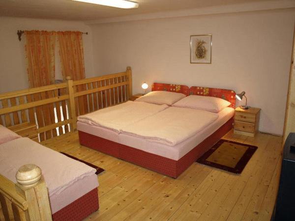 Hotel Liechtenstein Apartments II : photo 9 de la chambre studio