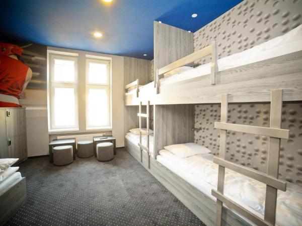 Olympic - Old Town : photo 4 de la chambre lit dans dortoir mixte de 6 lits