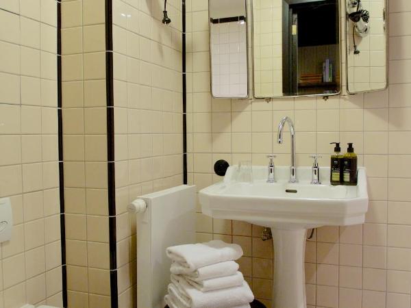 Le Berger Hotel : photo 6 de la chambre chambre double confort avec mezzanine