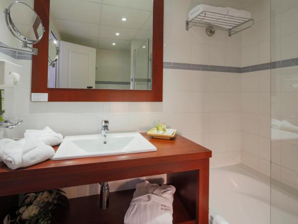 Hôtel Les Jardins De Sainte-Maxime : photo 3 de la chambre chambre double ou lits jumeaux standard - vue sur jardin