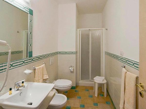 Hotel Villa Fanusa : photo 3 de la chambre chambre double ou lits jumeaux