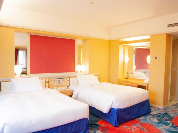 Hotel New Otani Makuhari : photo 2 de la chambre chambre lits jumeaux d'angle supérieure - fumeurs