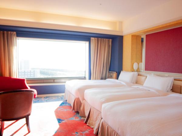 Hotel New Otani Makuhari : photo 1 de la chambre chambre d'angle triple supérieure - fumeurs