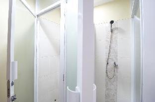 RedDoorz near ITC Cempaka Mas : photo 7 de la chambre room #328063705