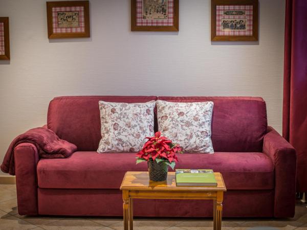 Gite **** des Bains : photo 4 de la chambre appartement avec douche