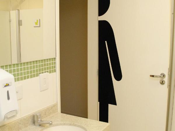 Anhembi Hostel : photo 5 de la chambre lit superposé dans dortoir pour femmes